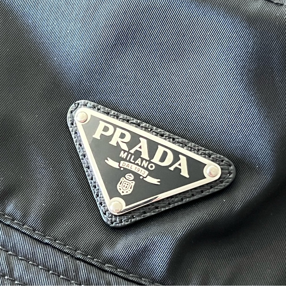 PRADA Bucket Hat Re-Nylon Black - Size Medium - 💯 AUTHENTIC - Picture 2 of 5